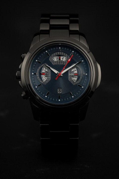 Luxury Men’s Waterproof Calendar Watch – Business & Casual