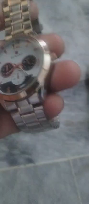 Reward Men’s Watch – Premium Quality, Waterproof, Stylish Design (with Gift Box)